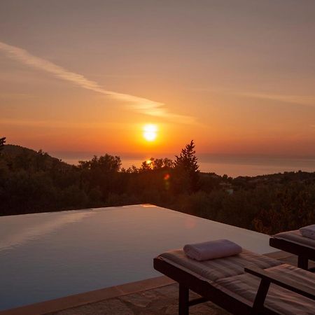 Villa Belvedere Rosa ซูกาเลดส์ ภายนอก รูปภาพ