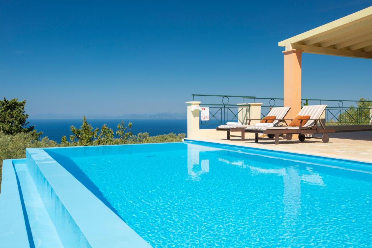 Villa Belvedere Rosa ซูกาเลดส์ ภายนอก รูปภาพ