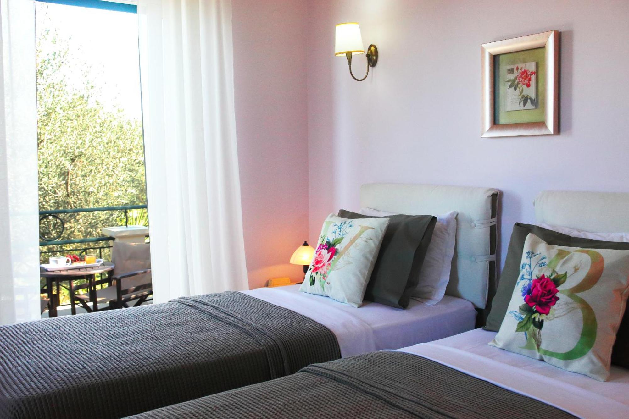 Villa Belvedere Rosa ซูกาเลดส์ ภายนอก รูปภาพ